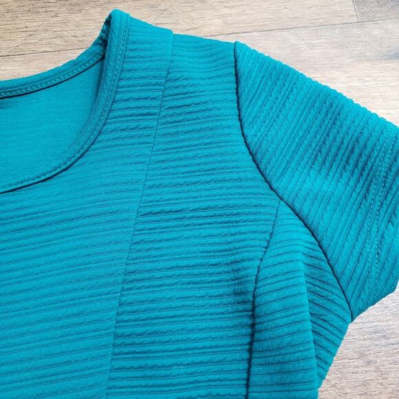 Iz Byer Teal Textured Scoopneck Capped Sleeve Peplum Stretch Pullover Top XS - Picture 2 of 6